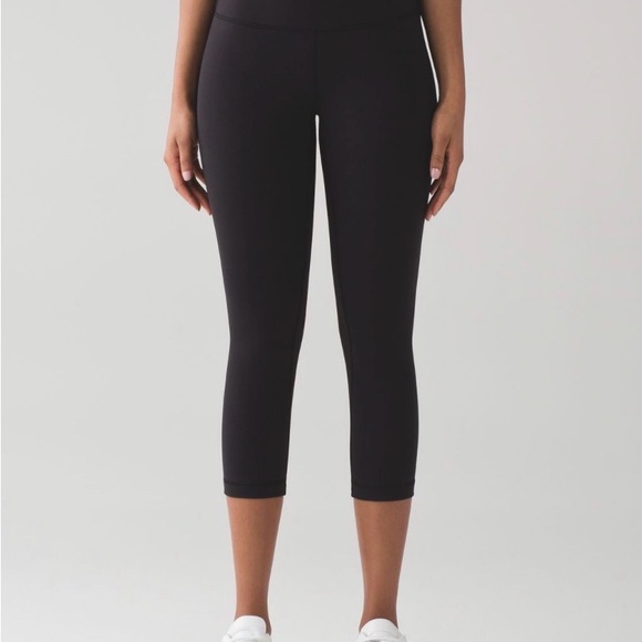 lululemon athletica Pants - Lululemon Wunder Under Crop